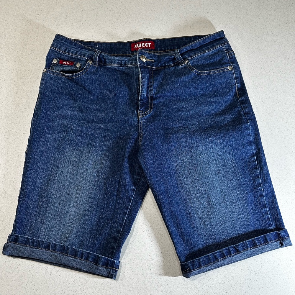 Women's Blue Denim Shorts size 17/18.